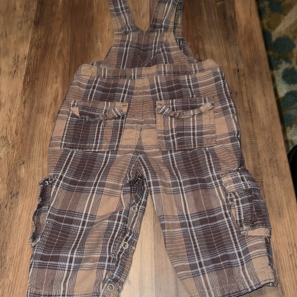 Childrens place plaid overalls 12 months - Picture 3 of 3